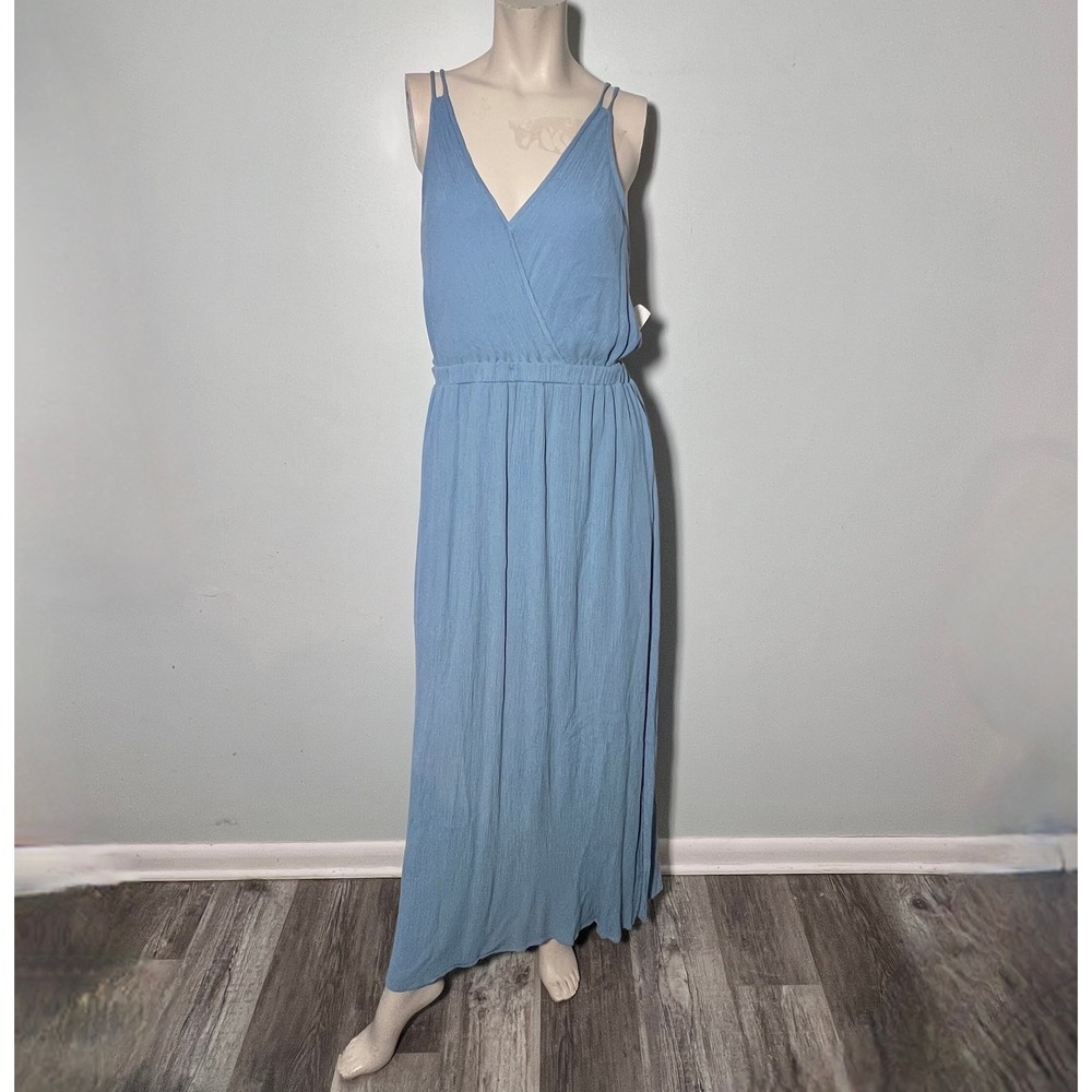 Elegant Blue Sleeveless Dress